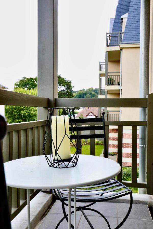 Appartement Des Arts โดวีลล์ ภายนอก รูปภาพ